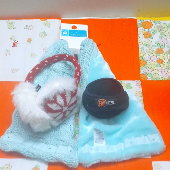 Bundle - Fashion Loop Scarce - Pair Of Ear Grips - Girls Earmuffs - Picture 7 of 7